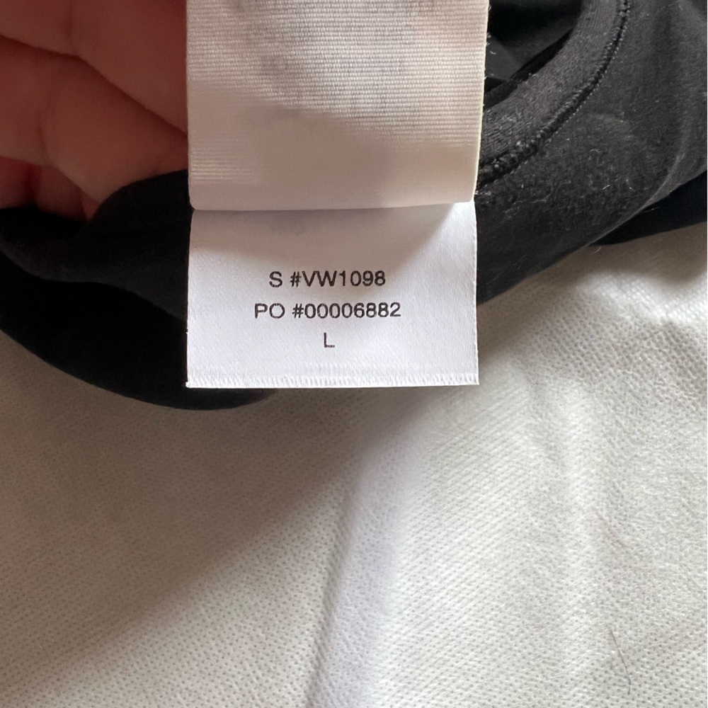 Vuori Blissblend tank in black - Picture 4 of 8